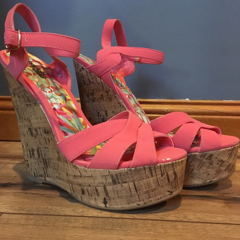 Brand new never worn! Size 9